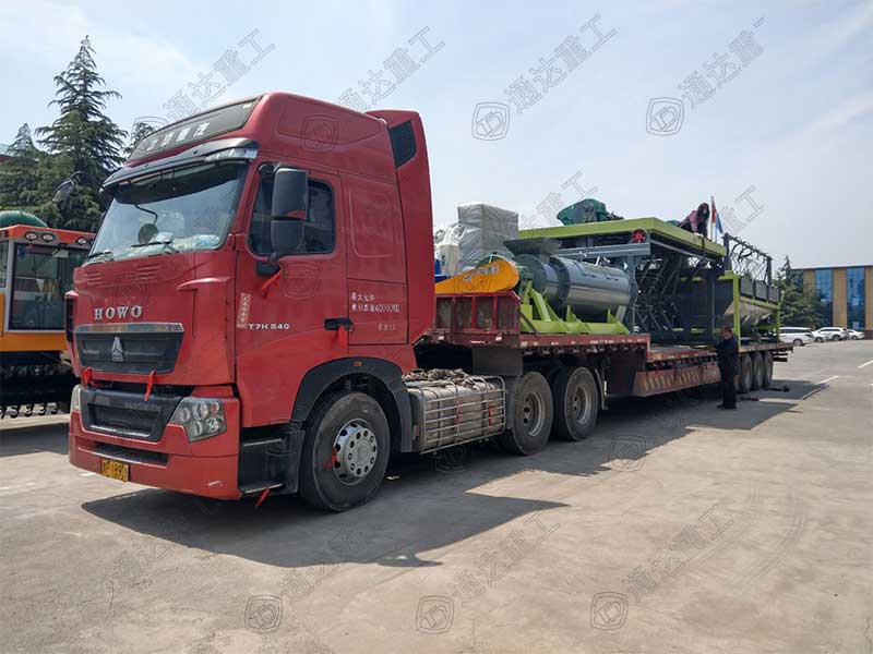 有機肥生產線設備裝車完畢，即將發(fā)往安徽安慶